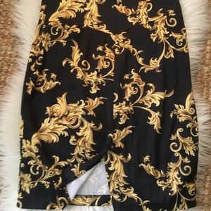 XXI Pencil skirt Black & Gold Royal Jacquard Med